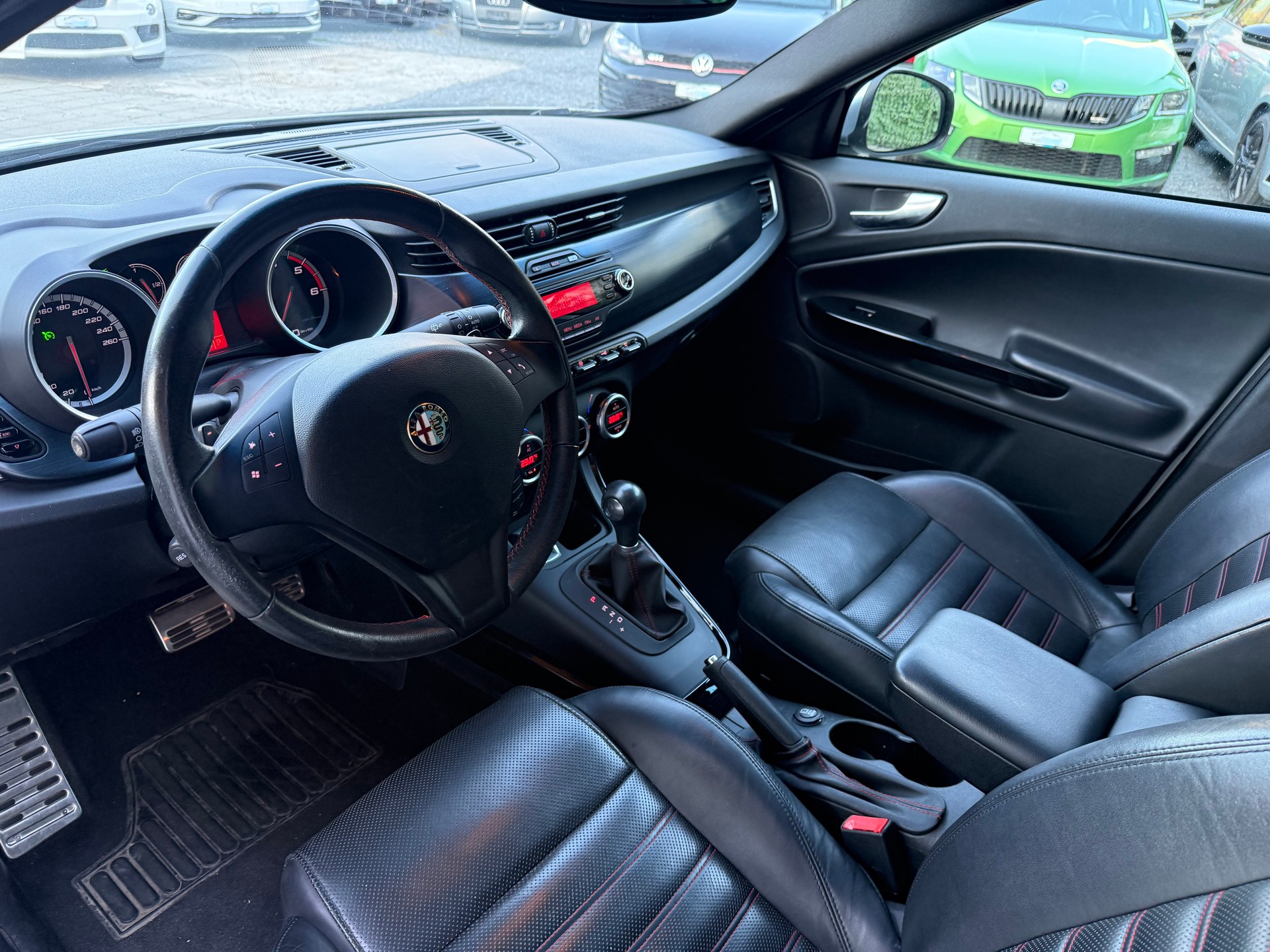 ALFA ROMEO Giulietta 2.0 JTDM Distinctive TCT-image-21