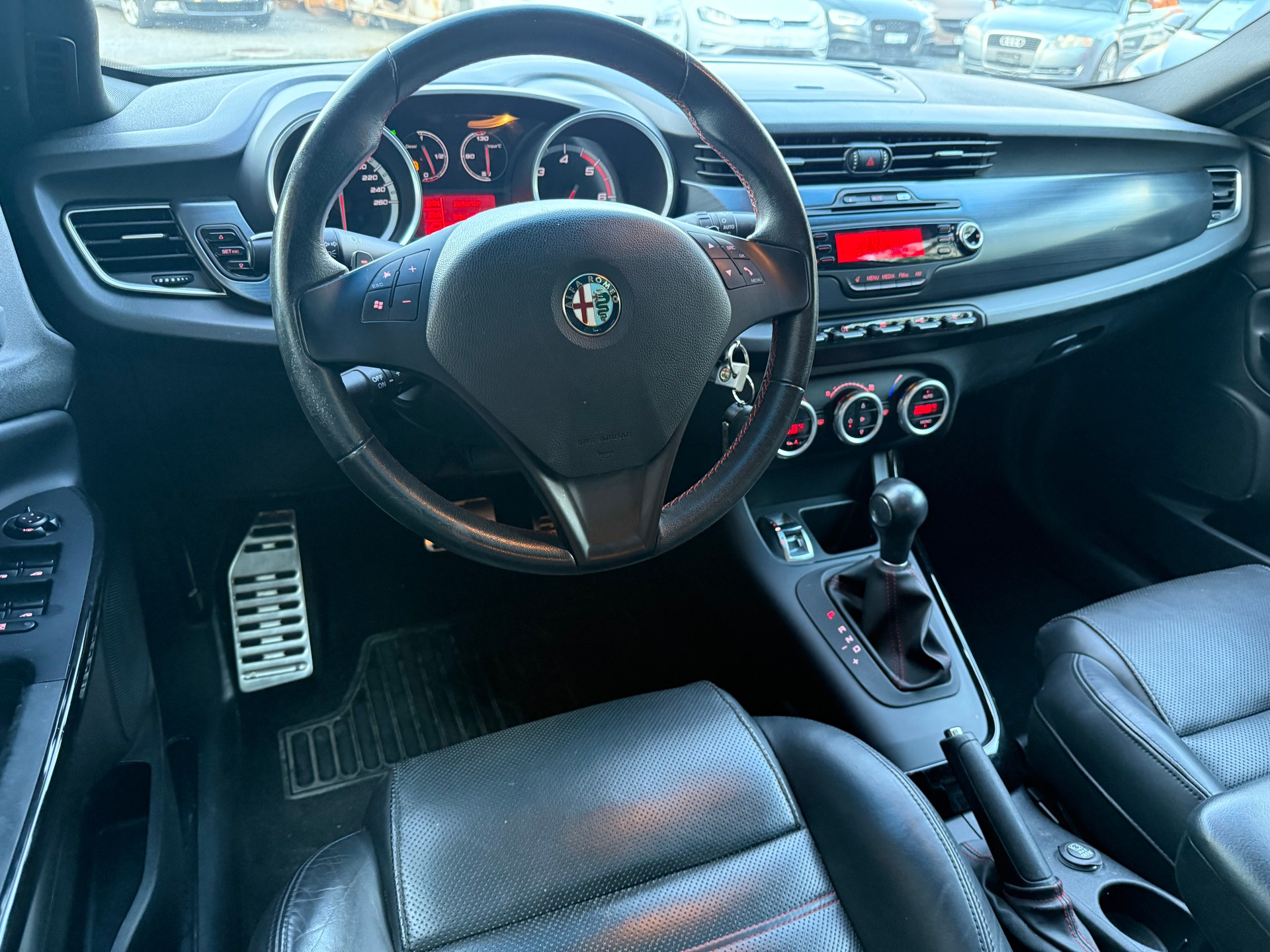 ALFA ROMEO Giulietta 2.0 JTDM Distinctive TCT-image-19