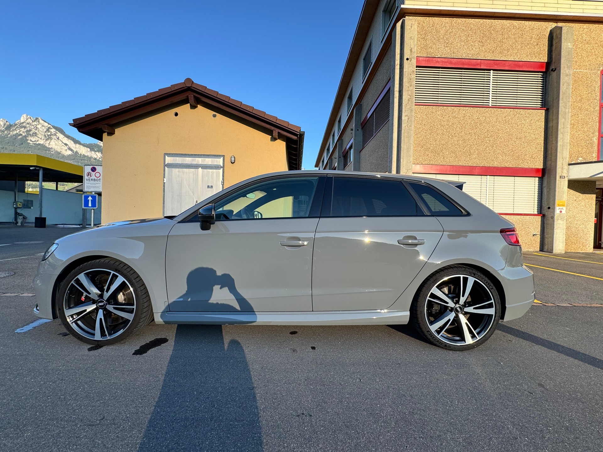 AUDI RS3 Sportback 2.5 quattro S-Tronic-image-3
