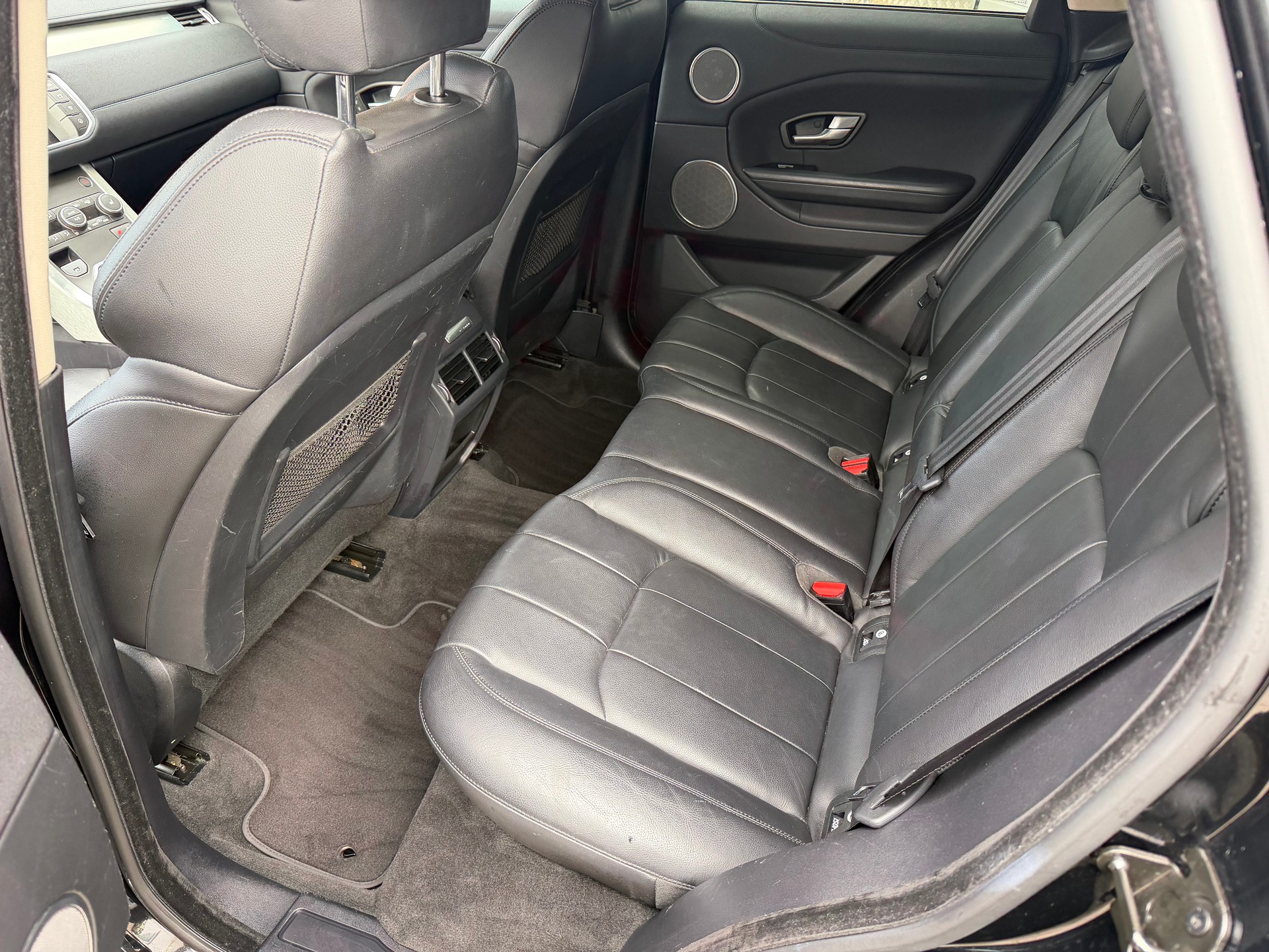 LAND ROVER Range Rover Evoque 2.0 TD4 SE AT9-image-6