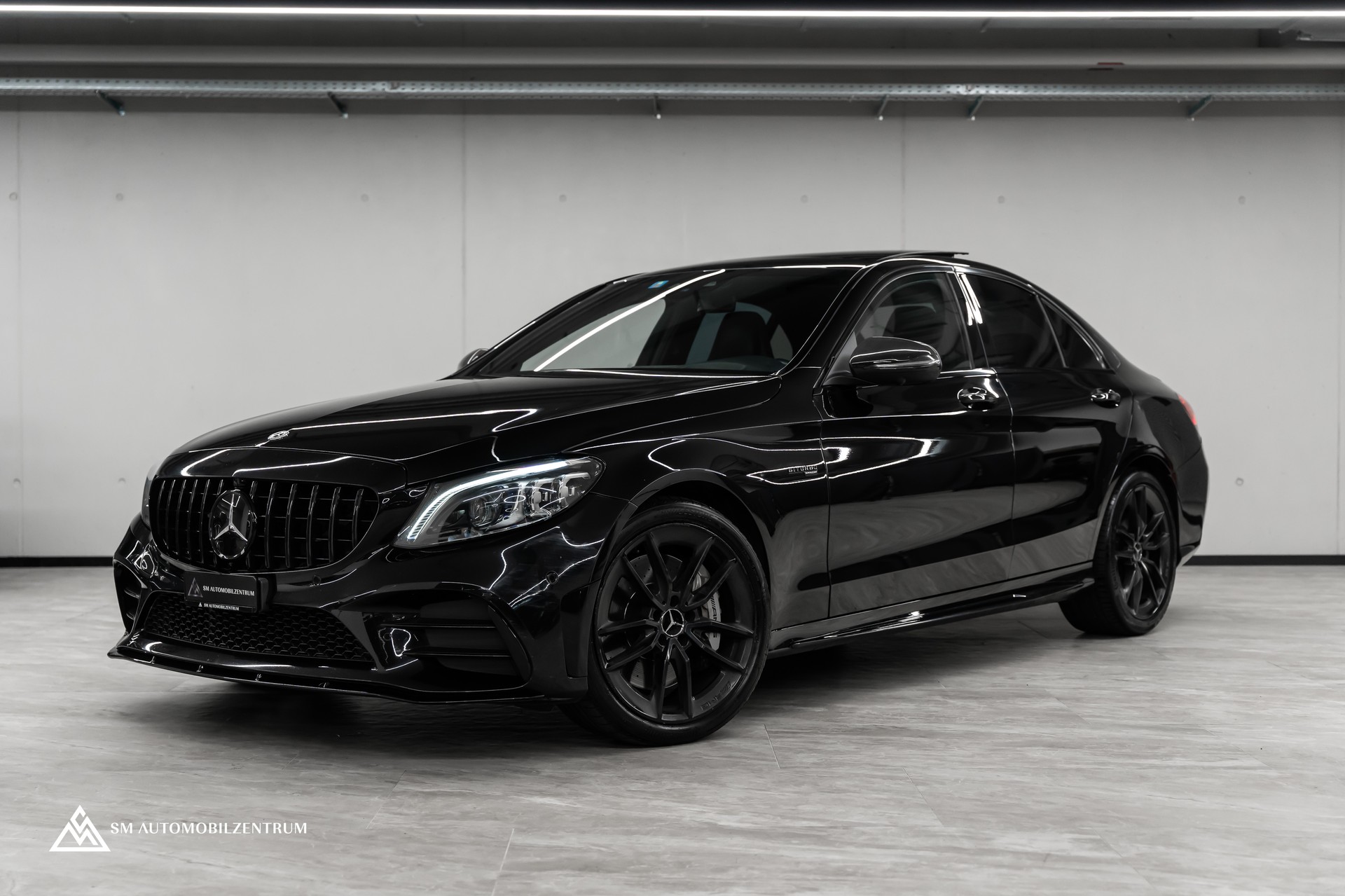 MERCEDES-BENZ C 43 AMG 4matic / Panorama / 360° / Night Paket II / Digital Light