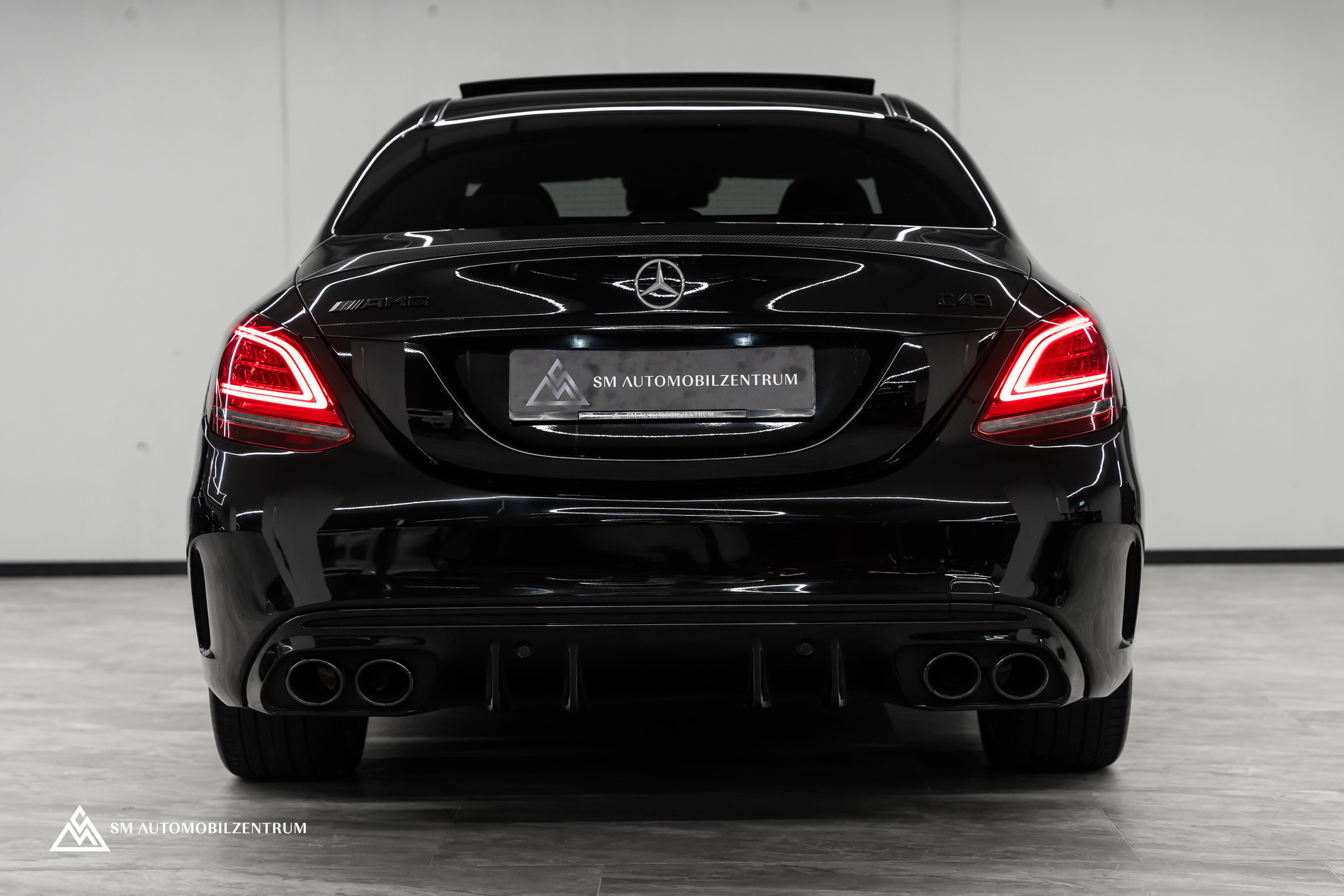 MERCEDES-BENZ C 43 AMG 4matic / Panorama / 360° / Night Paket II / Digital Light-image-9