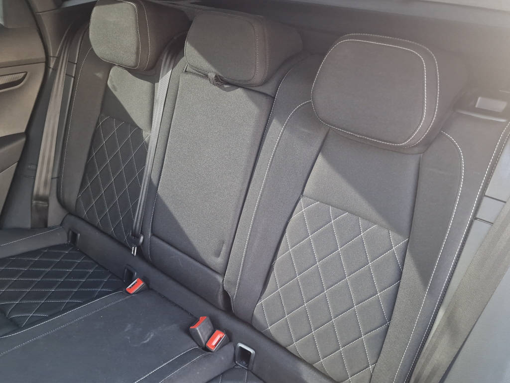 SKODA Karoq 2.0 TSI SportLine DSG 4x4-image-9