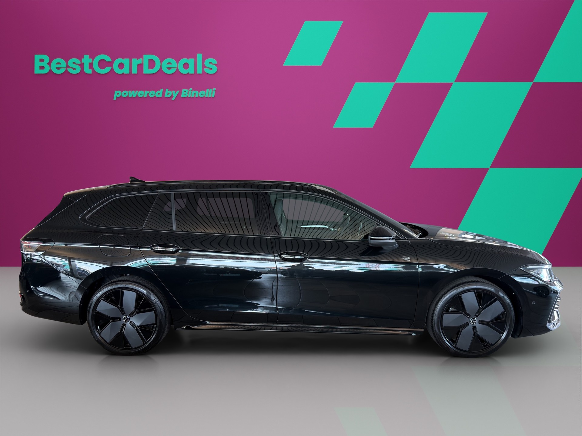 VW Passat R-Line 2.0 TSI DSG-image-1