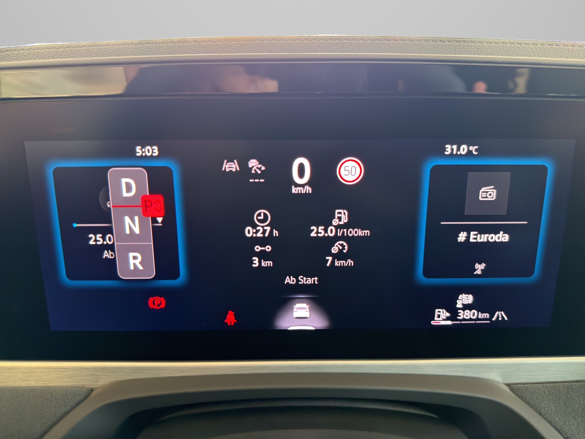 VW Passat R-Line 2.0 TSI DSG-image-16