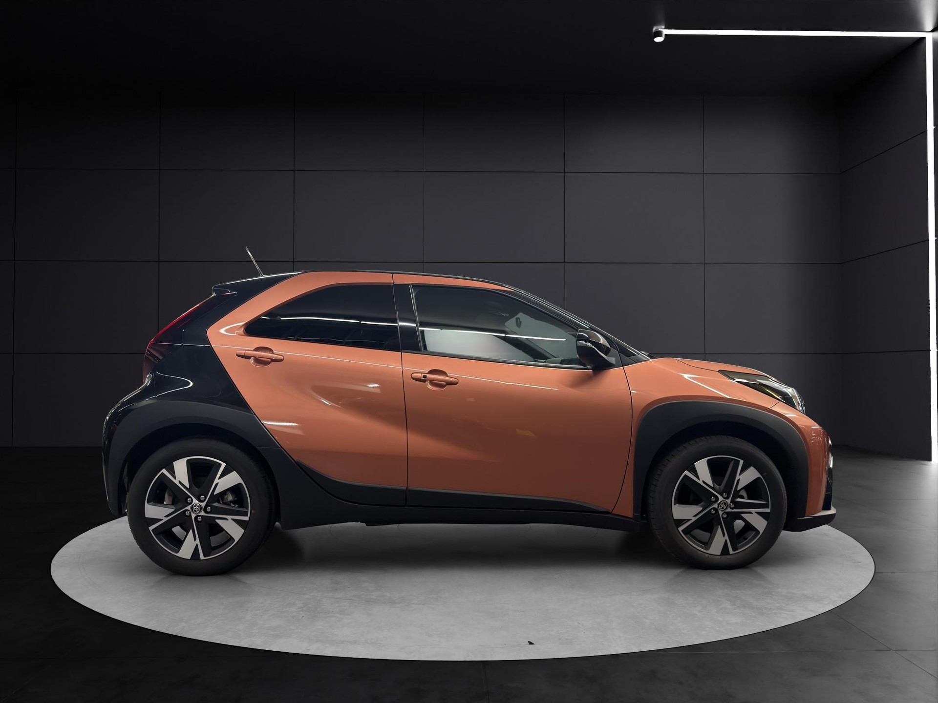 TOYOTA Aygo X 1.5 VVT-i HSD Trend-image-5
