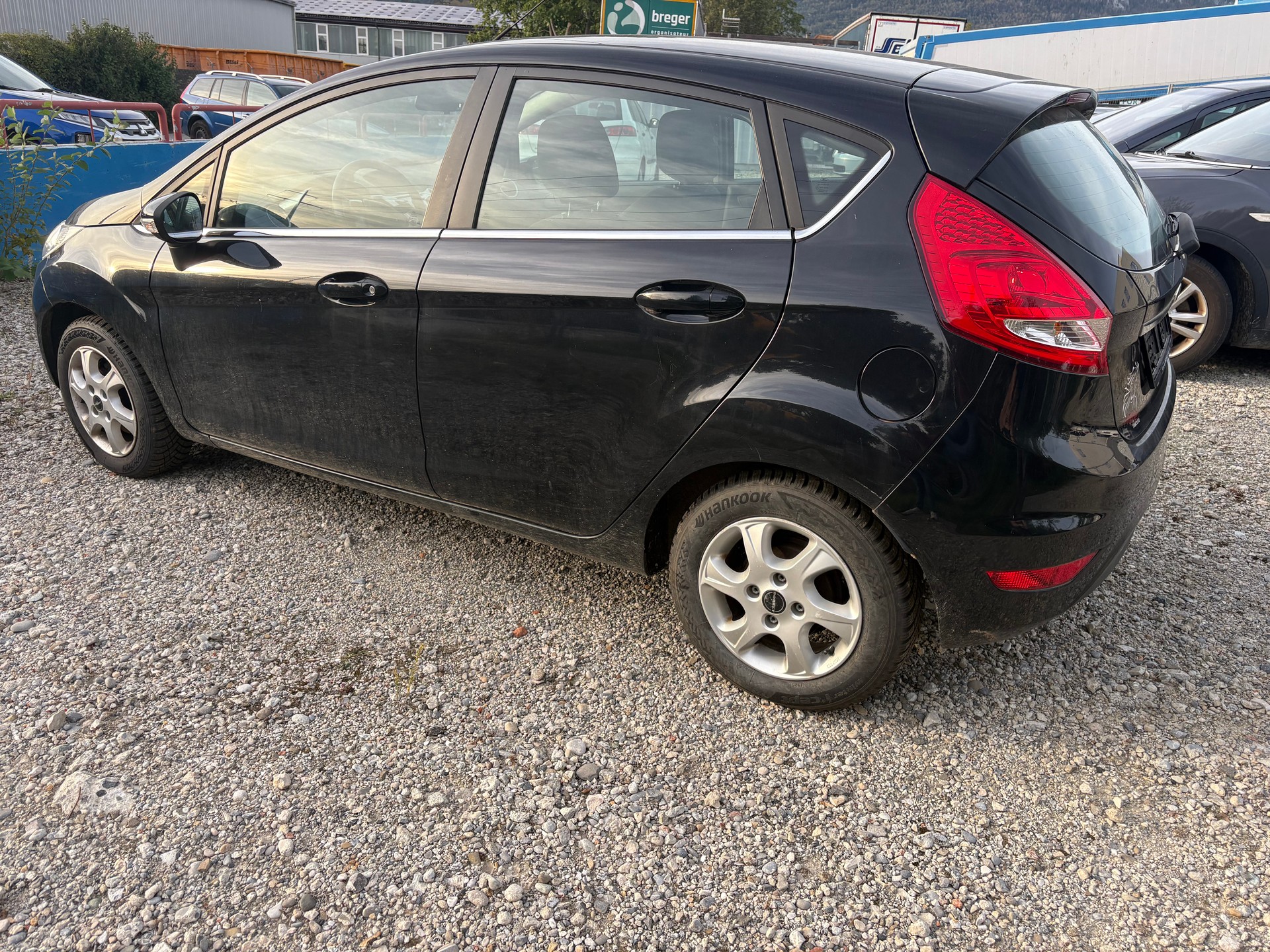 FORD Fiesta 1.4 16V Titanium-image-3