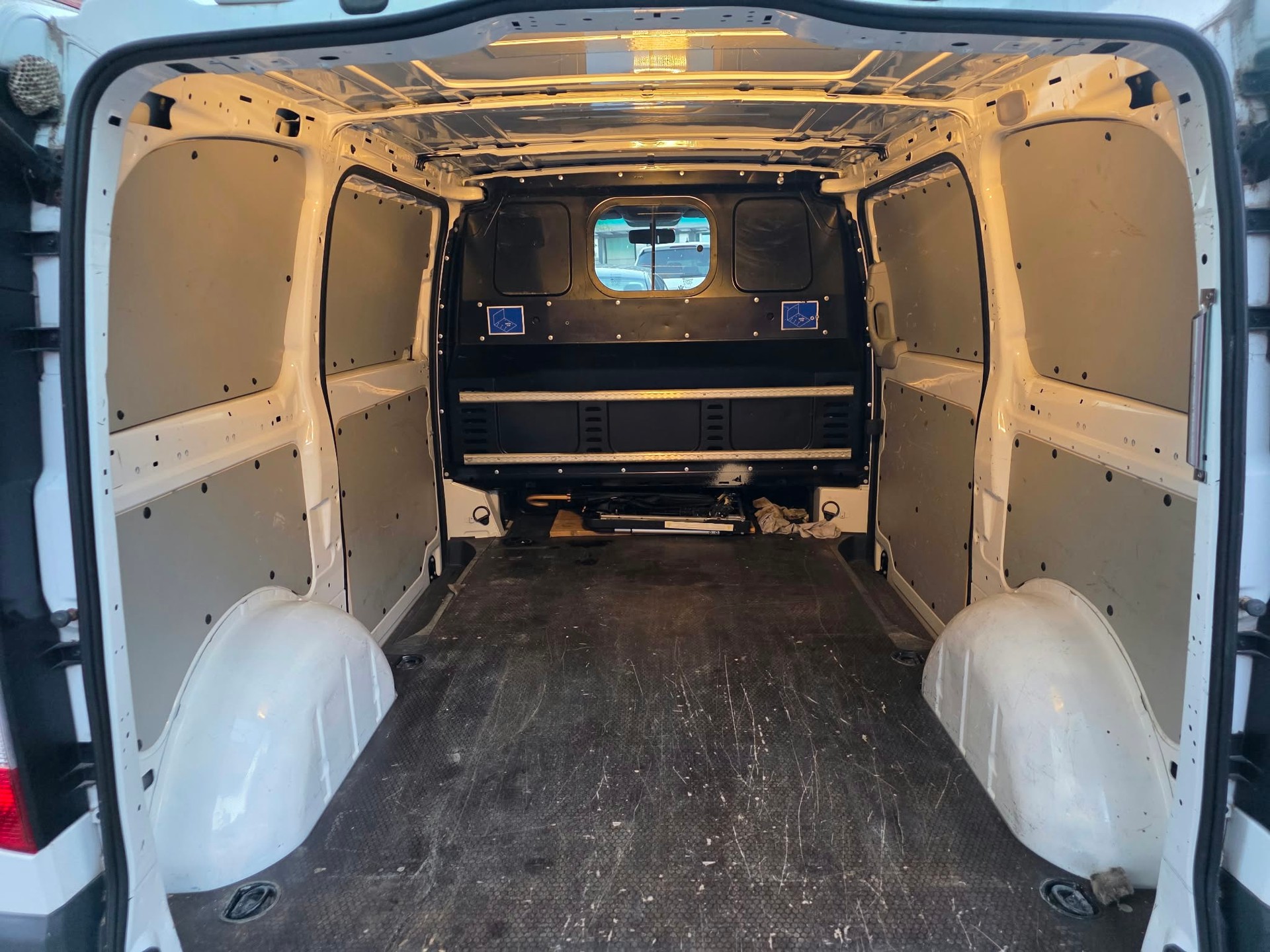 MERCEDES-BENZ Vito 113 CDI Blue Efficiency L-image-12