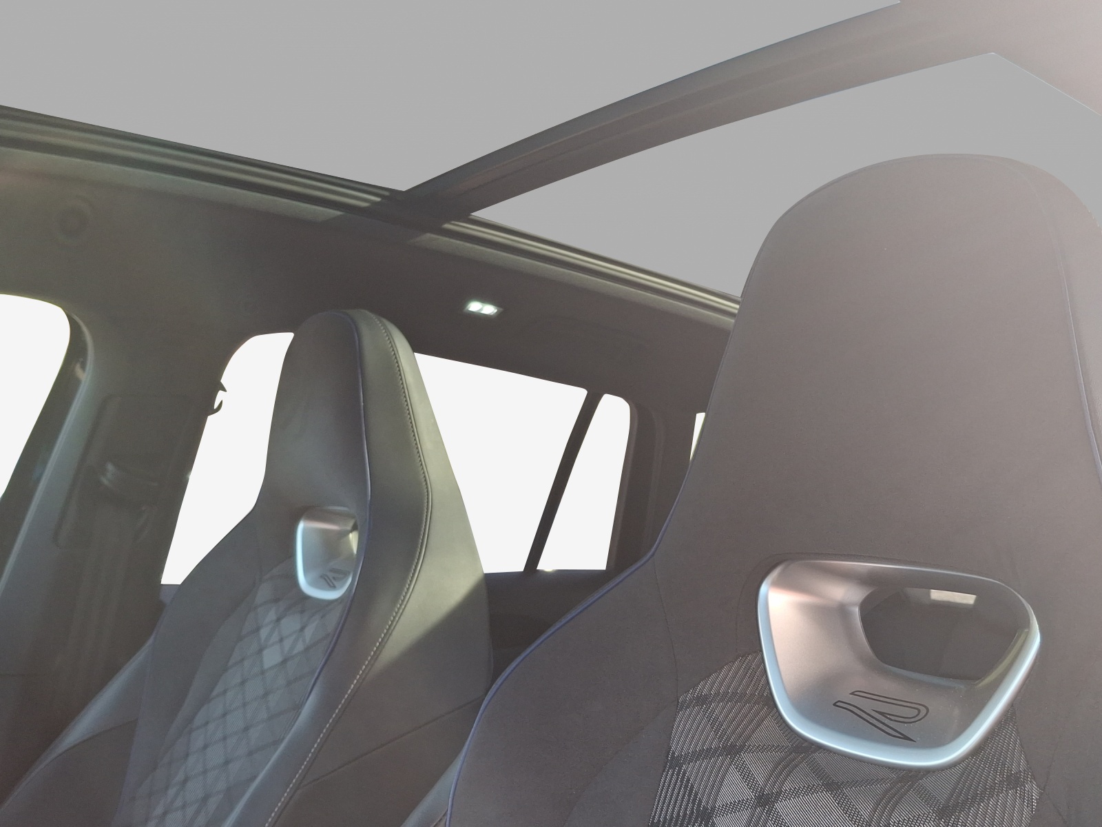 VW Tiguan 2.0 TSI DSG R-Line 4Motion-image-15