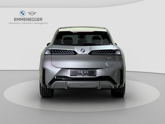 BMW iX3 50 xDrive M Sport-image-3