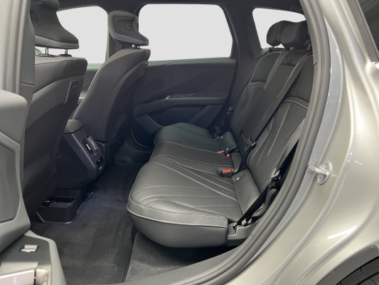 BMW iX3 50 xDrive M Sport-image-9