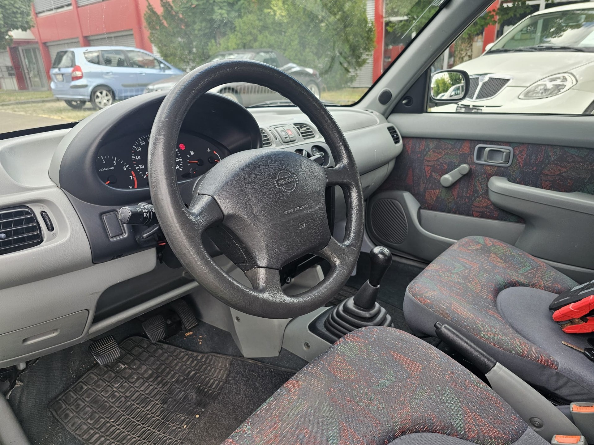 NISSAN Micra 1.3 Style-image-5