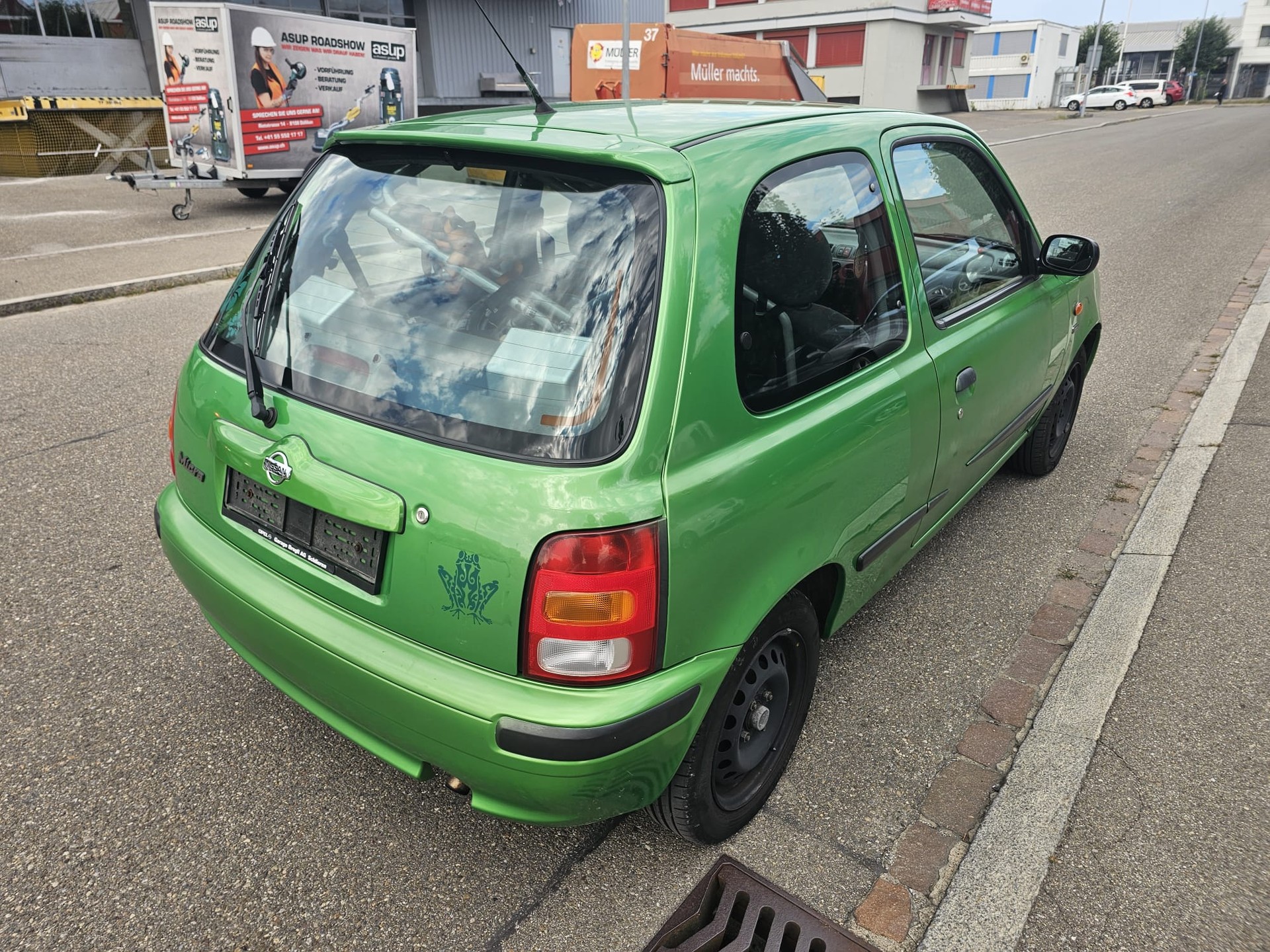 NISSAN Micra 1.3 Style-image-2