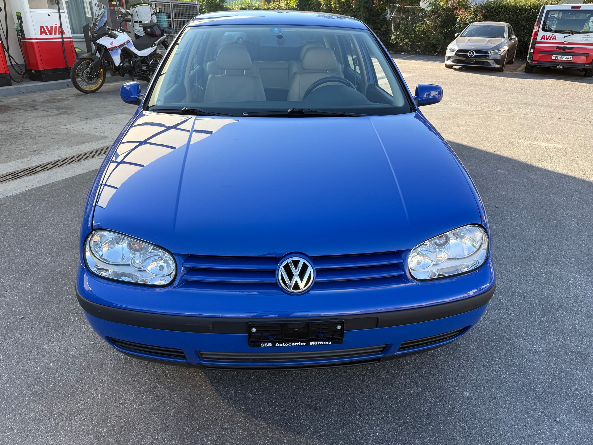 VW Golf 1.8 Trendline 4Motion-image-2
