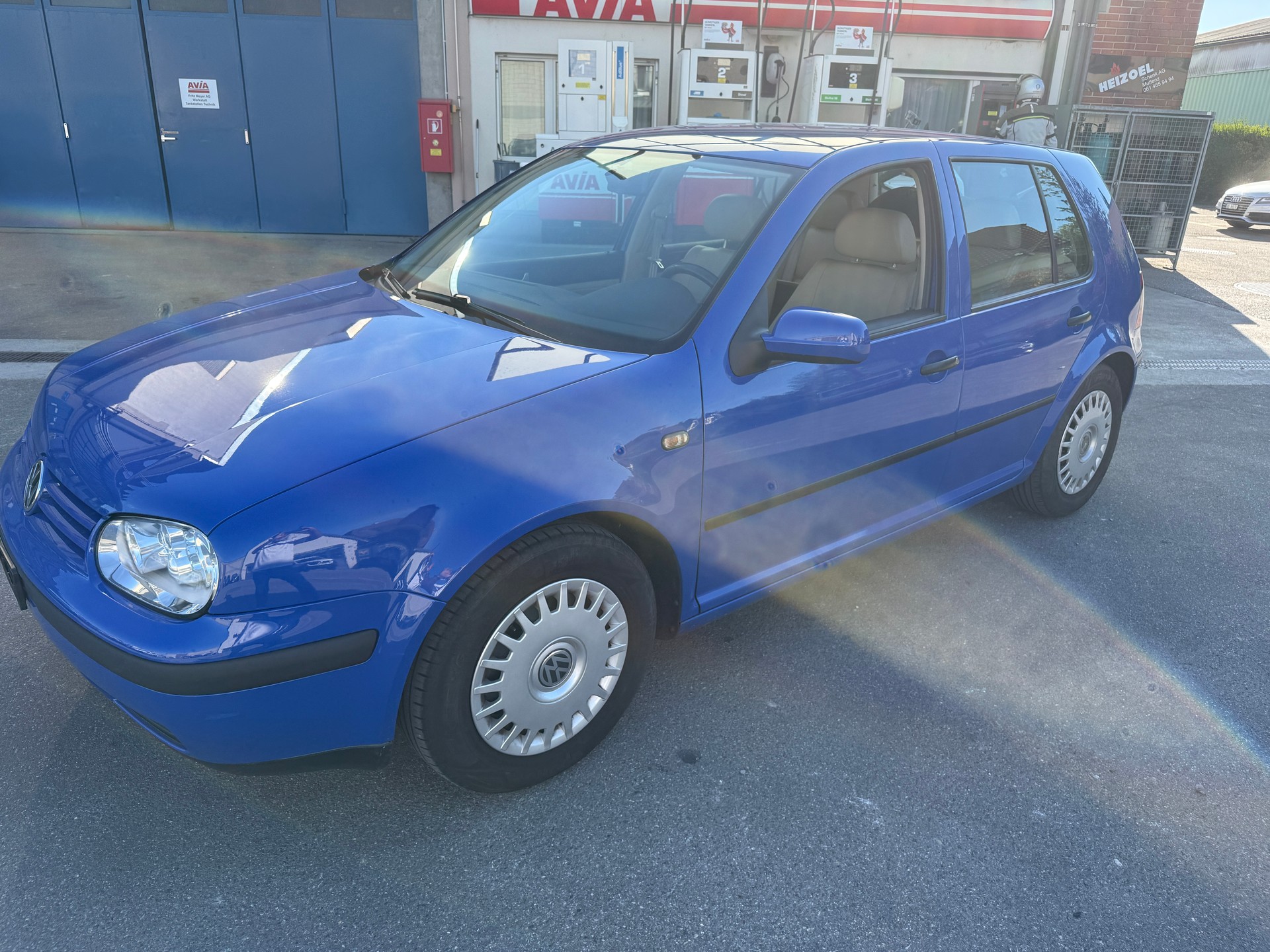 VW Golf 1.8 Trendline 4Motion-image-1