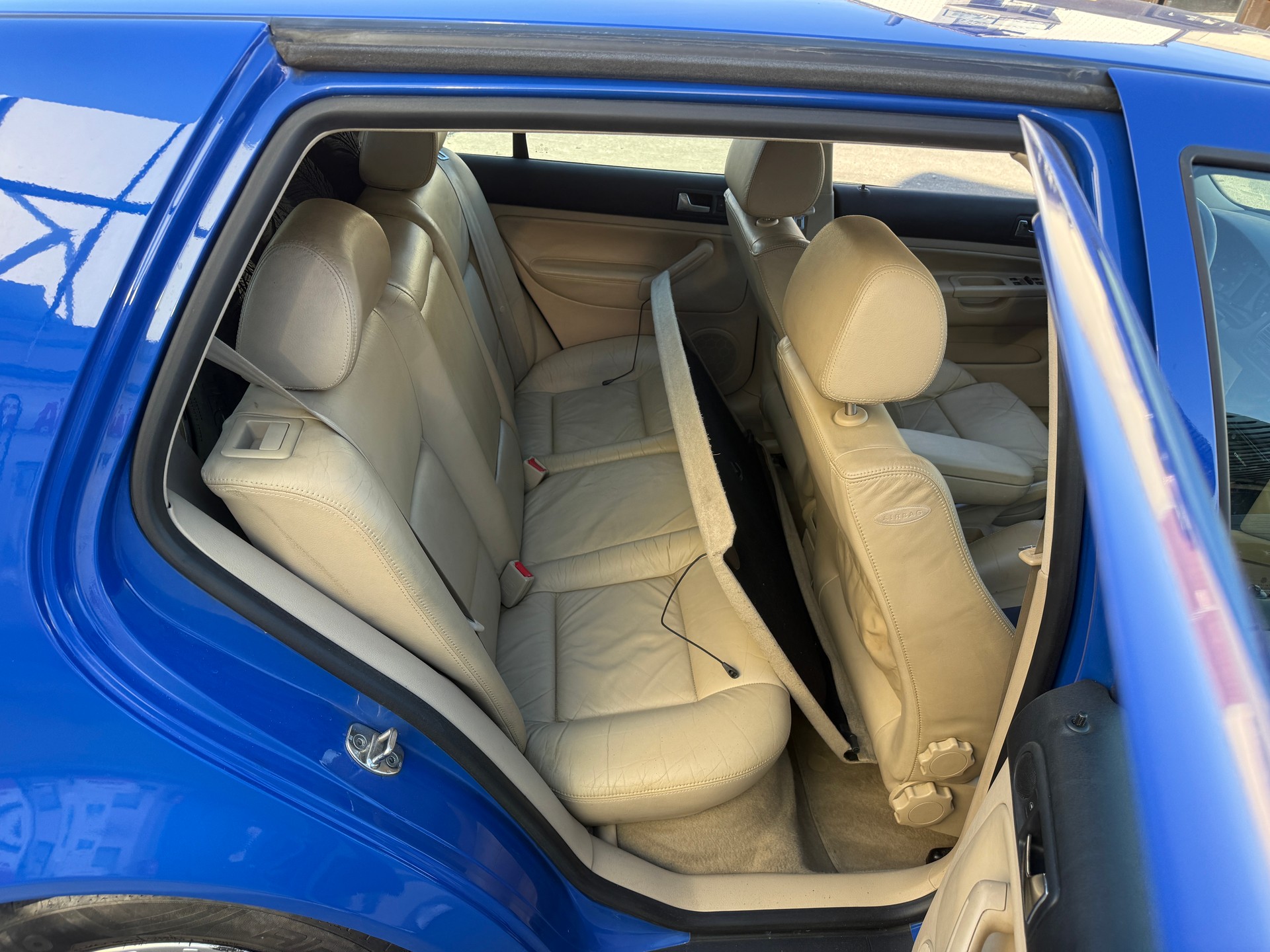 VW Golf 1.8 Trendline 4Motion-image-8