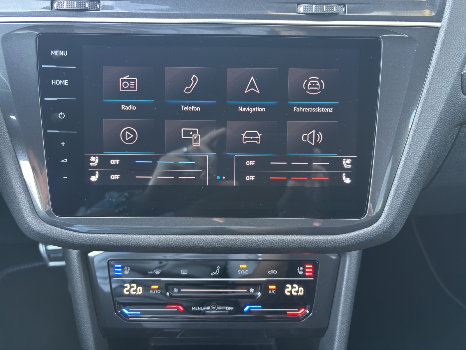 VW Tiguan Allspace 2.0 TDI SCR R-Line 4Motion DSG mit AHK, Leder mit Memory-Funktion & aktiver Klimatisierung-image-17