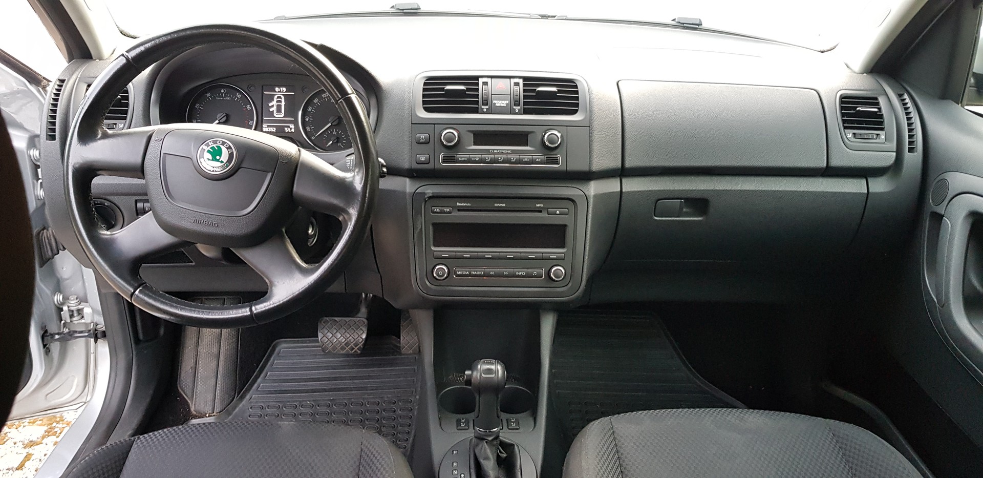 SKODA Roomster 1.2 TSI Style DSG-image-12