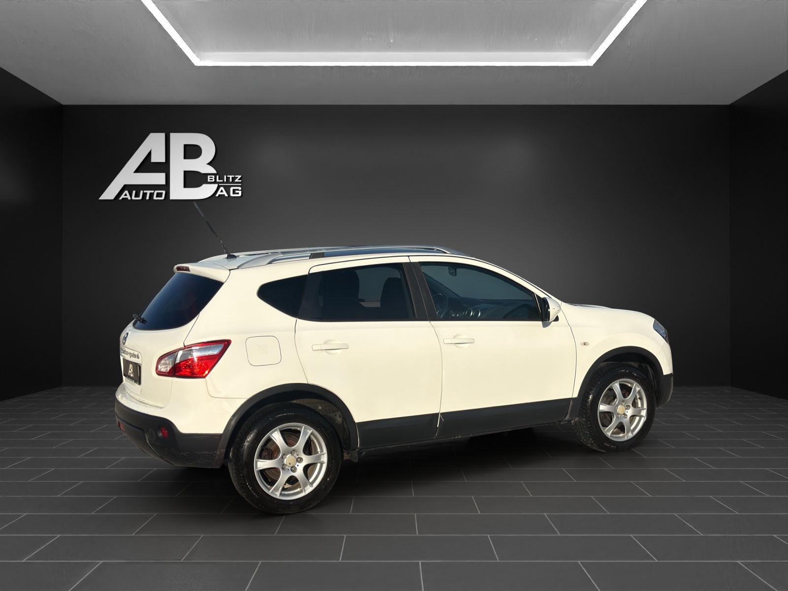 NISSAN Qashqai 2.0 i-Way XTronic CVT-image-4