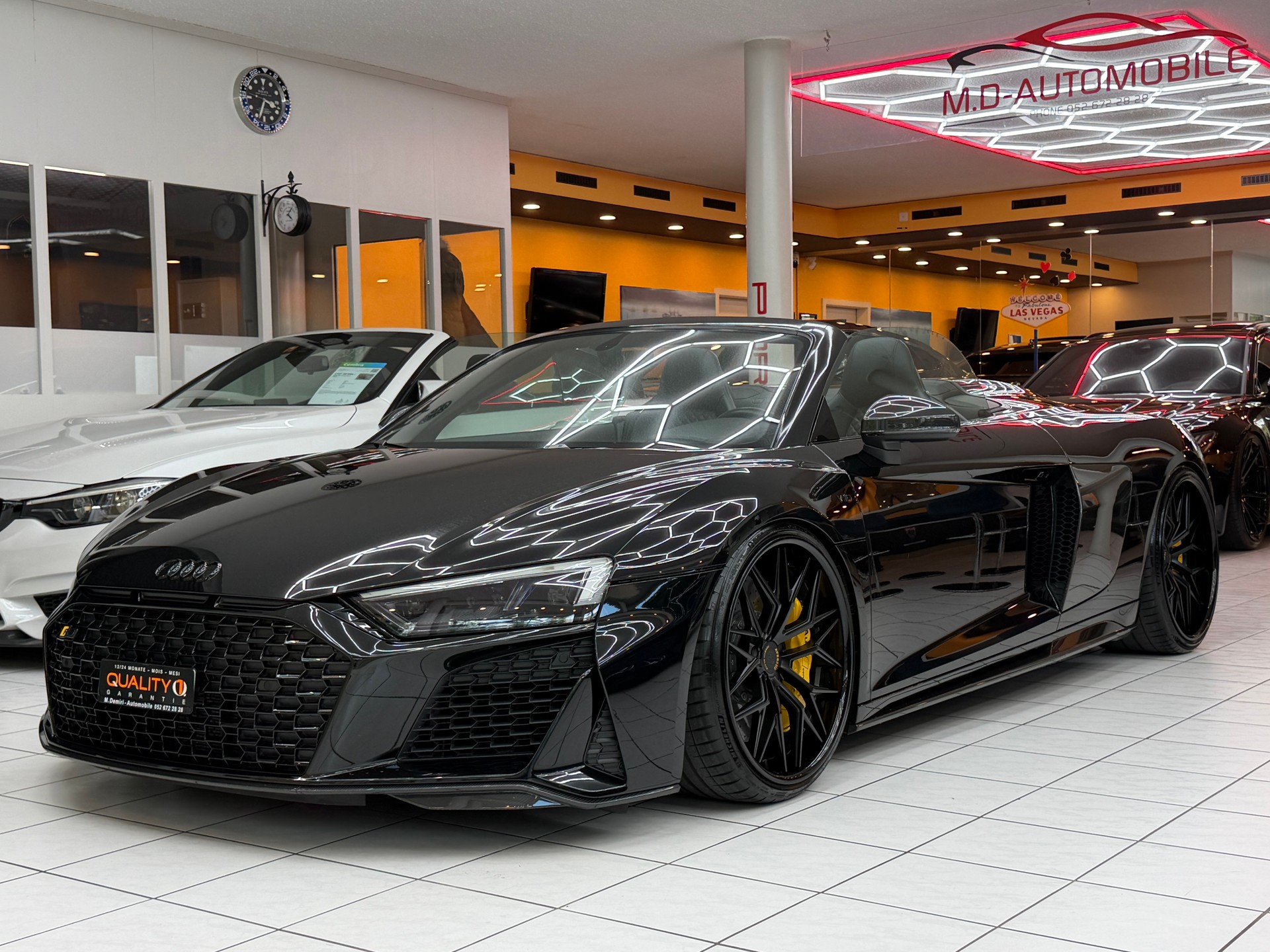 AUDI R8 Spyder 5.2 FSI V10 performance quattro S-Tronic-image-4