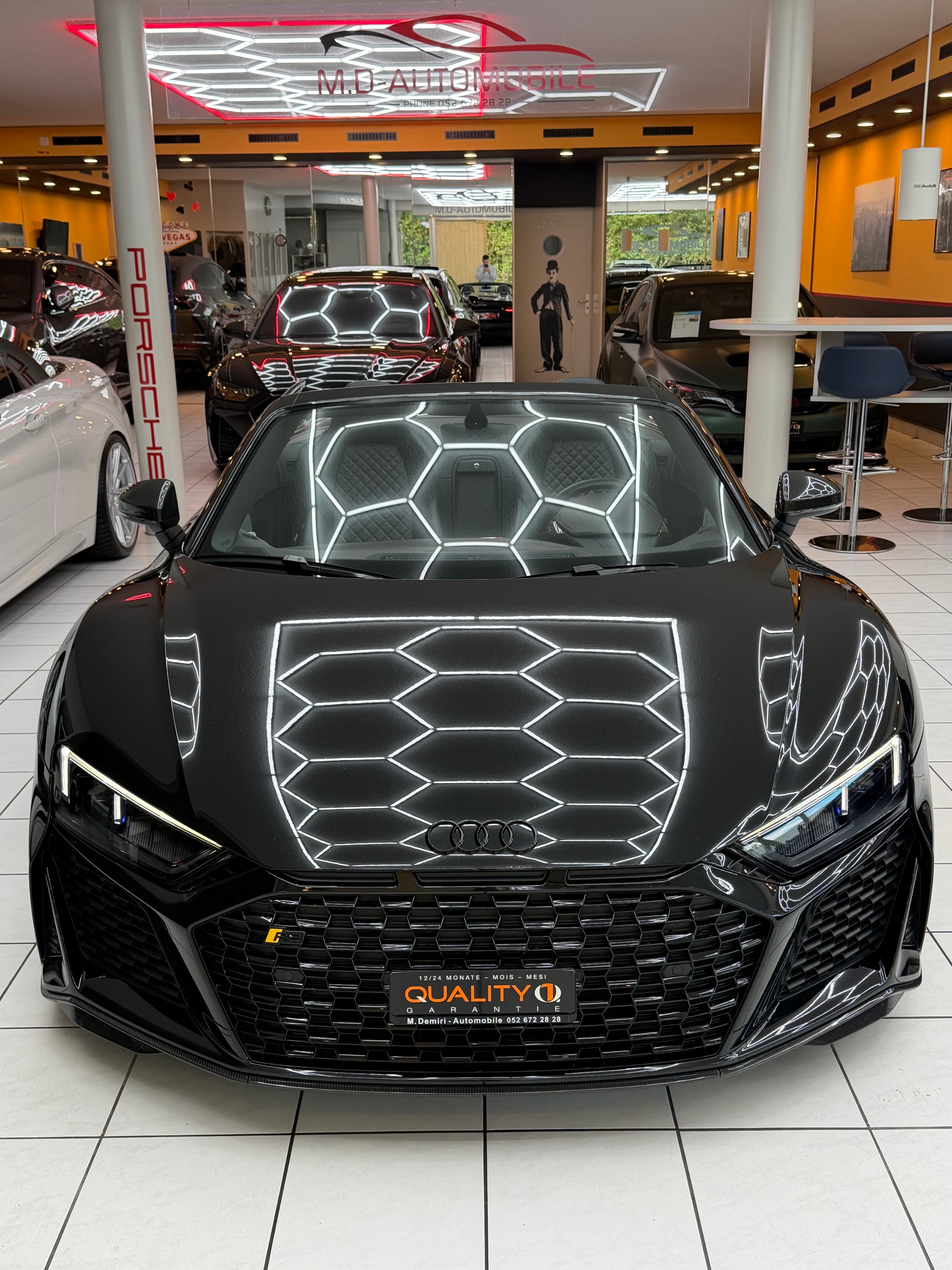 AUDI R8 Spyder 5.2 FSI V10 performance quattro S-Tronic-image-3