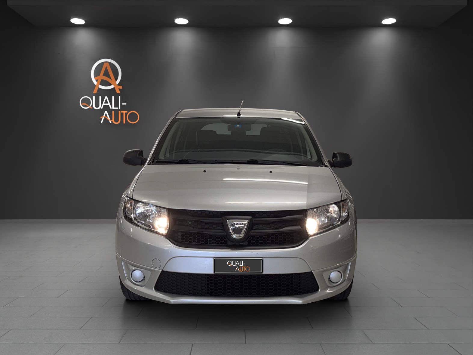 DACIA Sandero SCe 65 Comfort-showroom-element-1