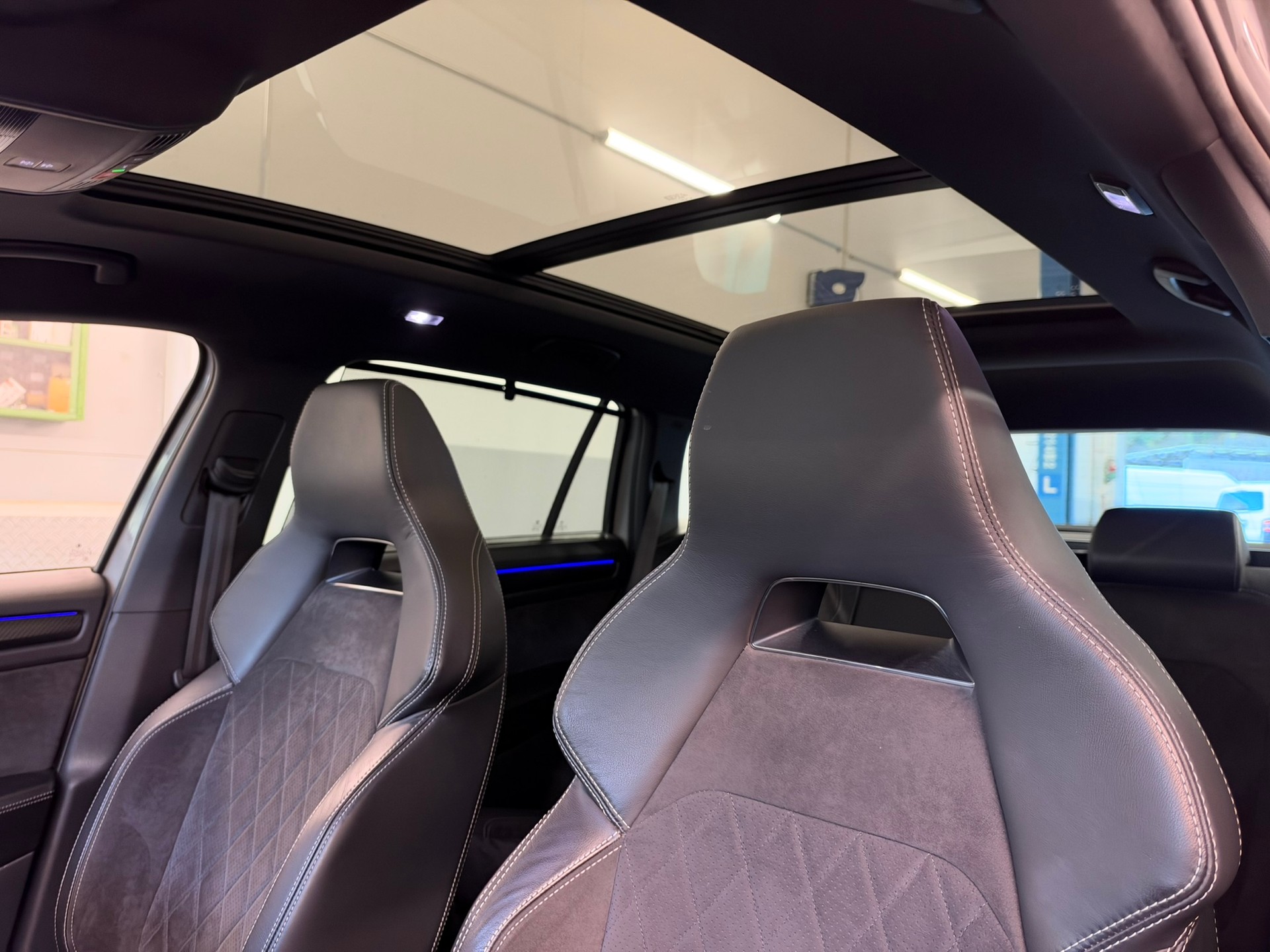 SKODA Kodiaq 2.0 TDI CR Sport Line 4x4 DSG-image-11