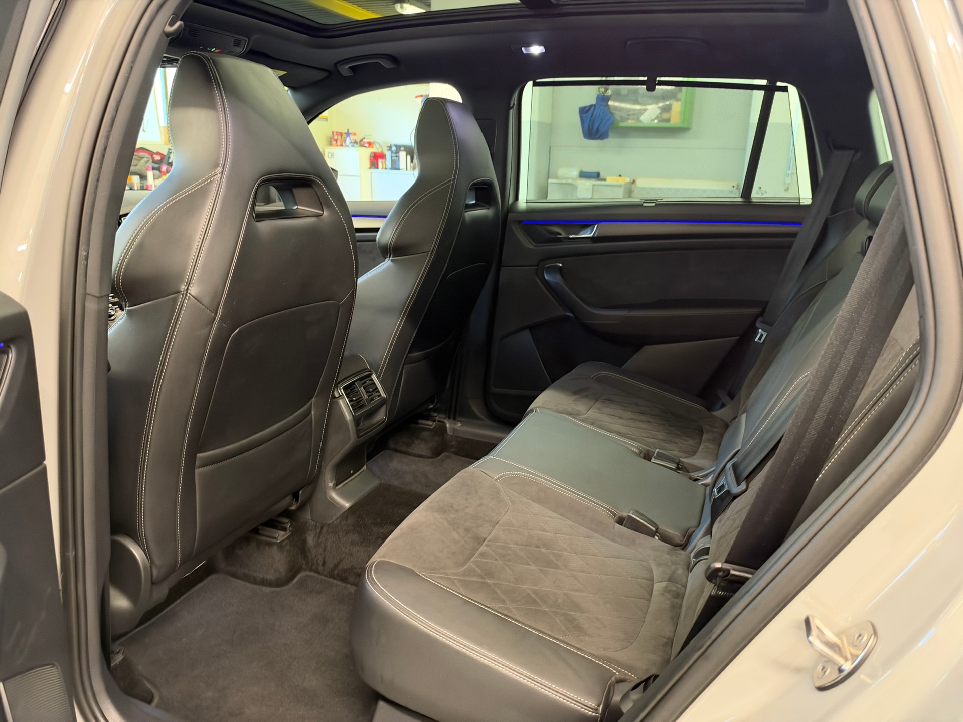 SKODA Kodiaq 2.0 TDI CR Sport Line 4x4 DSG-image-17