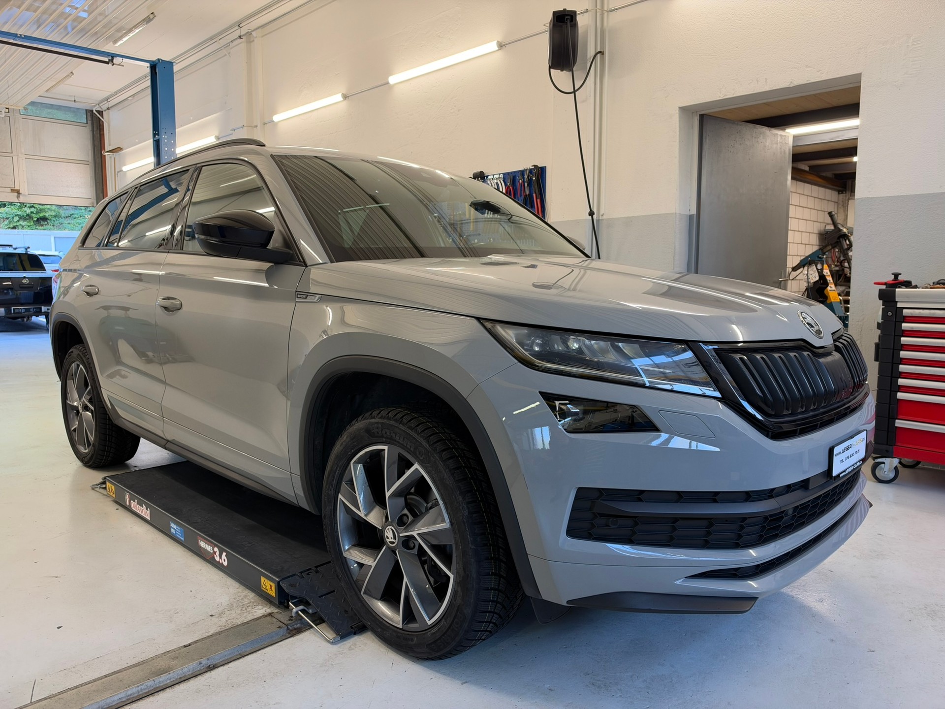 SKODA Kodiaq 2.0 TDI CR Sport Line 4x4 DSG-image-2