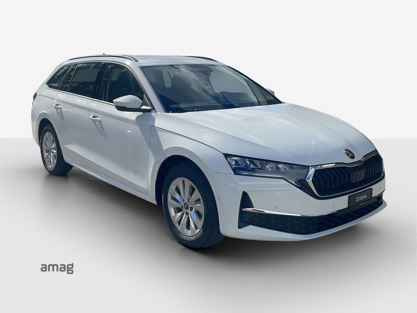 SKODA Octavia Combi 2.0 TDI DSG Selection-image-5