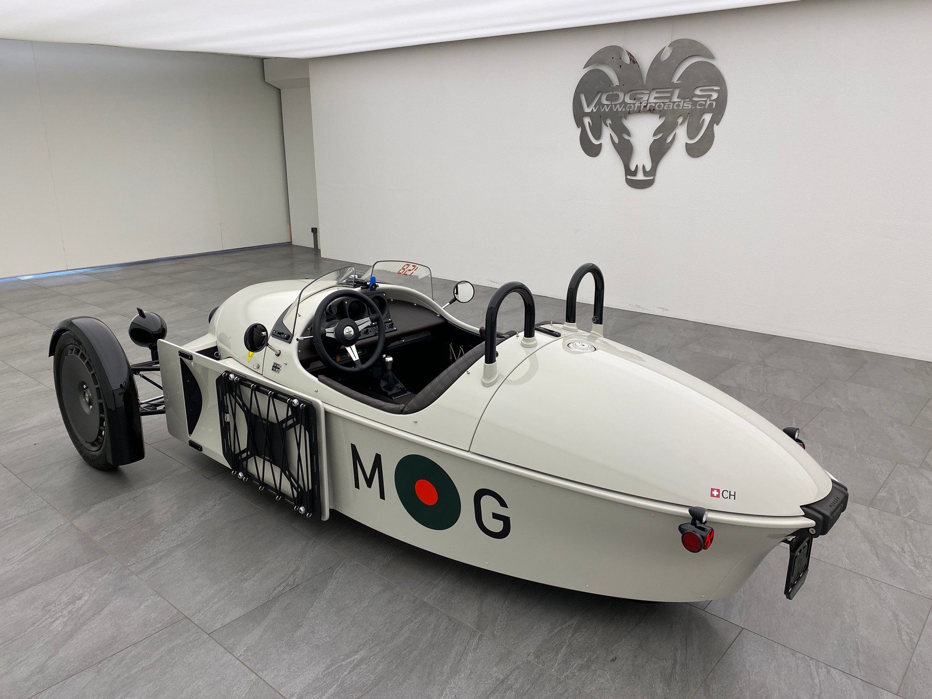 MORGAN Super 3-image-5