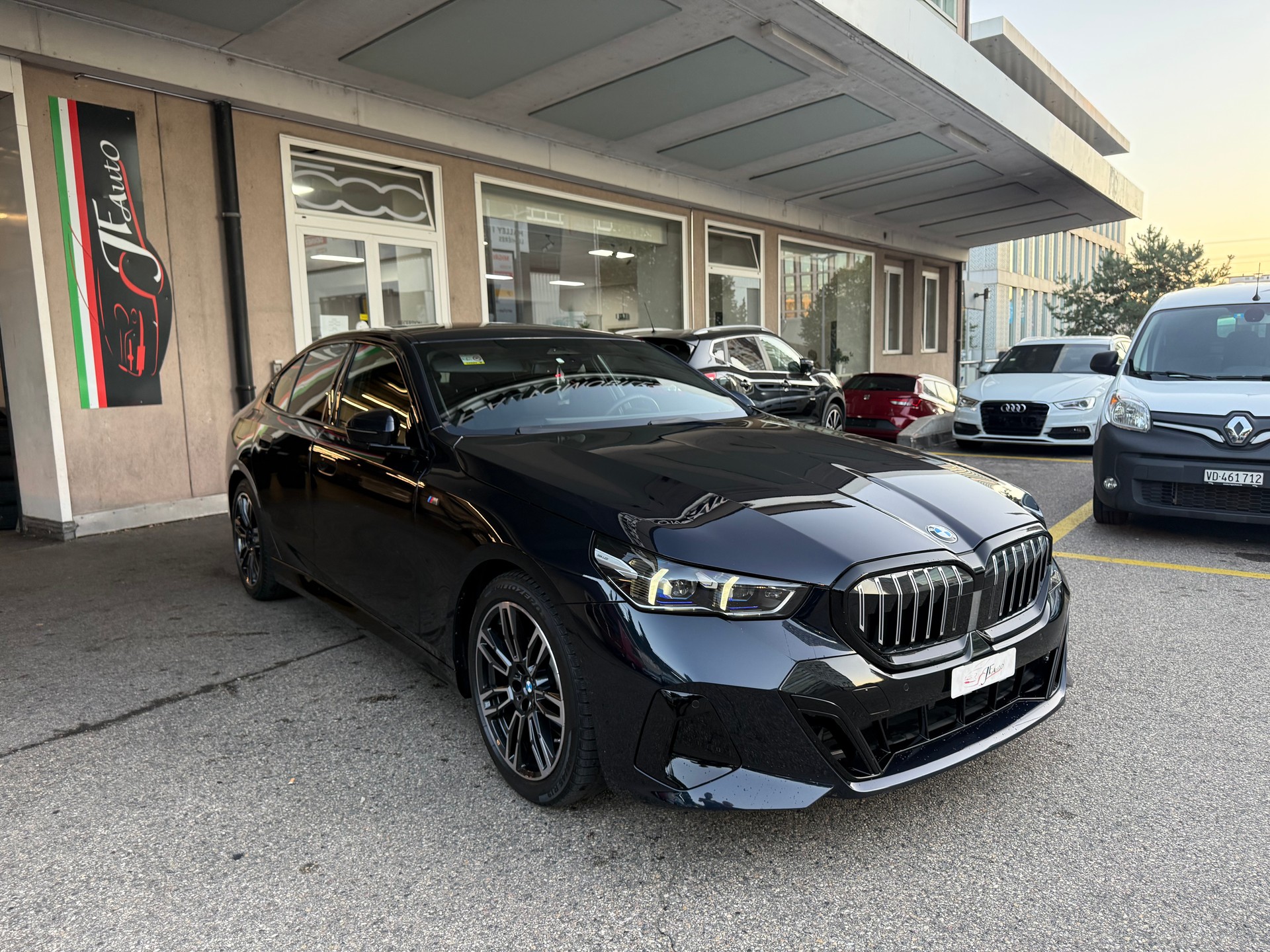 BMW 520d 48V M Sport Steptronic-image-0