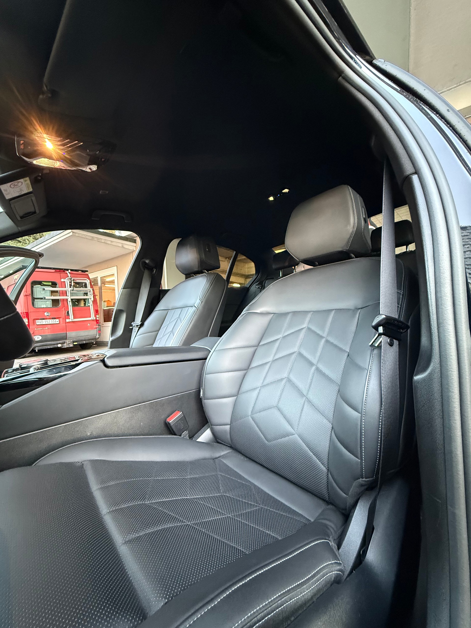 BMW 520d 48V M Sport Steptronic-image-8