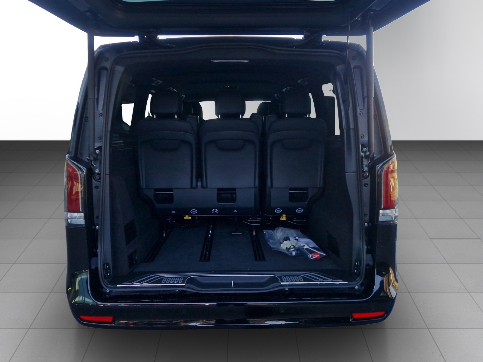 MERCEDES-BENZ V 250 d extralang 4Matic Avantgarde 9G-Tronic-image-12
