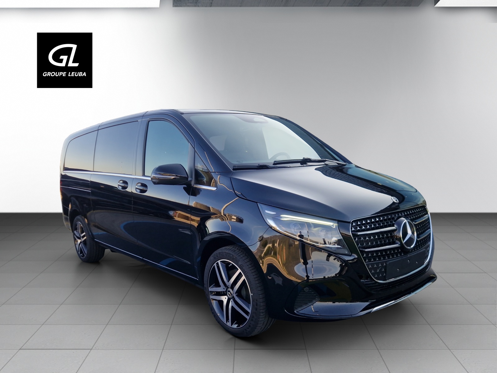 MERCEDES-BENZ V 250 d extralang 4Matic Avantgarde 9G-Tronic-image-0
