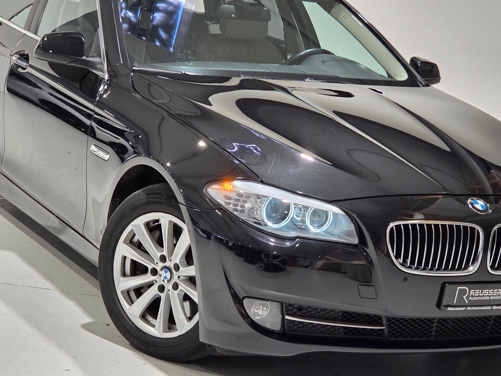 BMW 525d xDrive Touring Steptronic-image-14