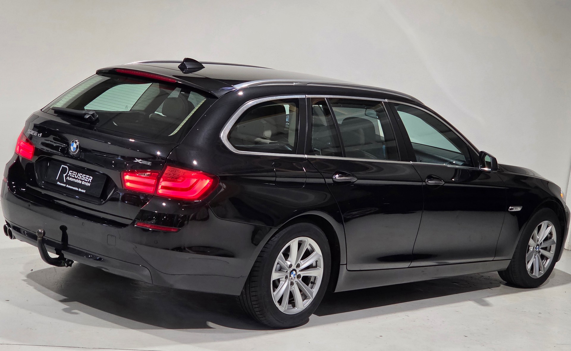 BMW 525d xDrive Touring Steptronic-image-17