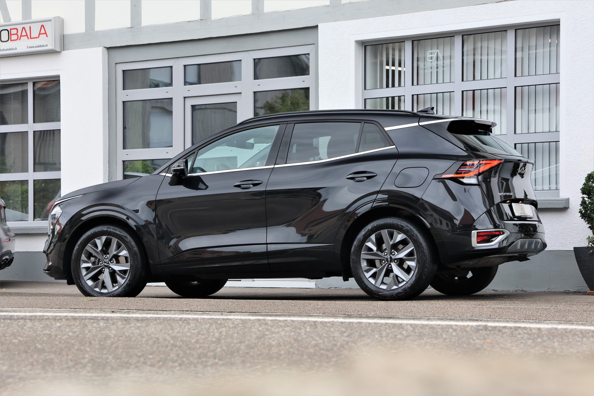 KIA Sportage 1.6T-GDi HEV GT-Line 4x4 A (CH)-showroom-element-3