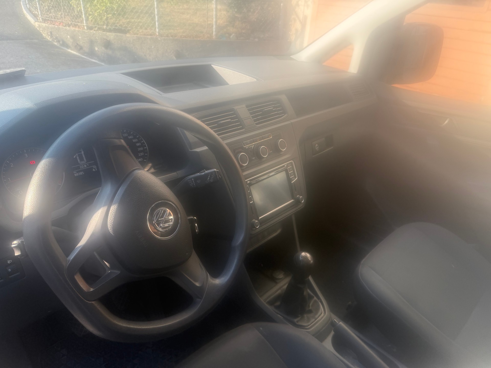 VW Caddy 2.0TDI BlueMotion Technology-image-4