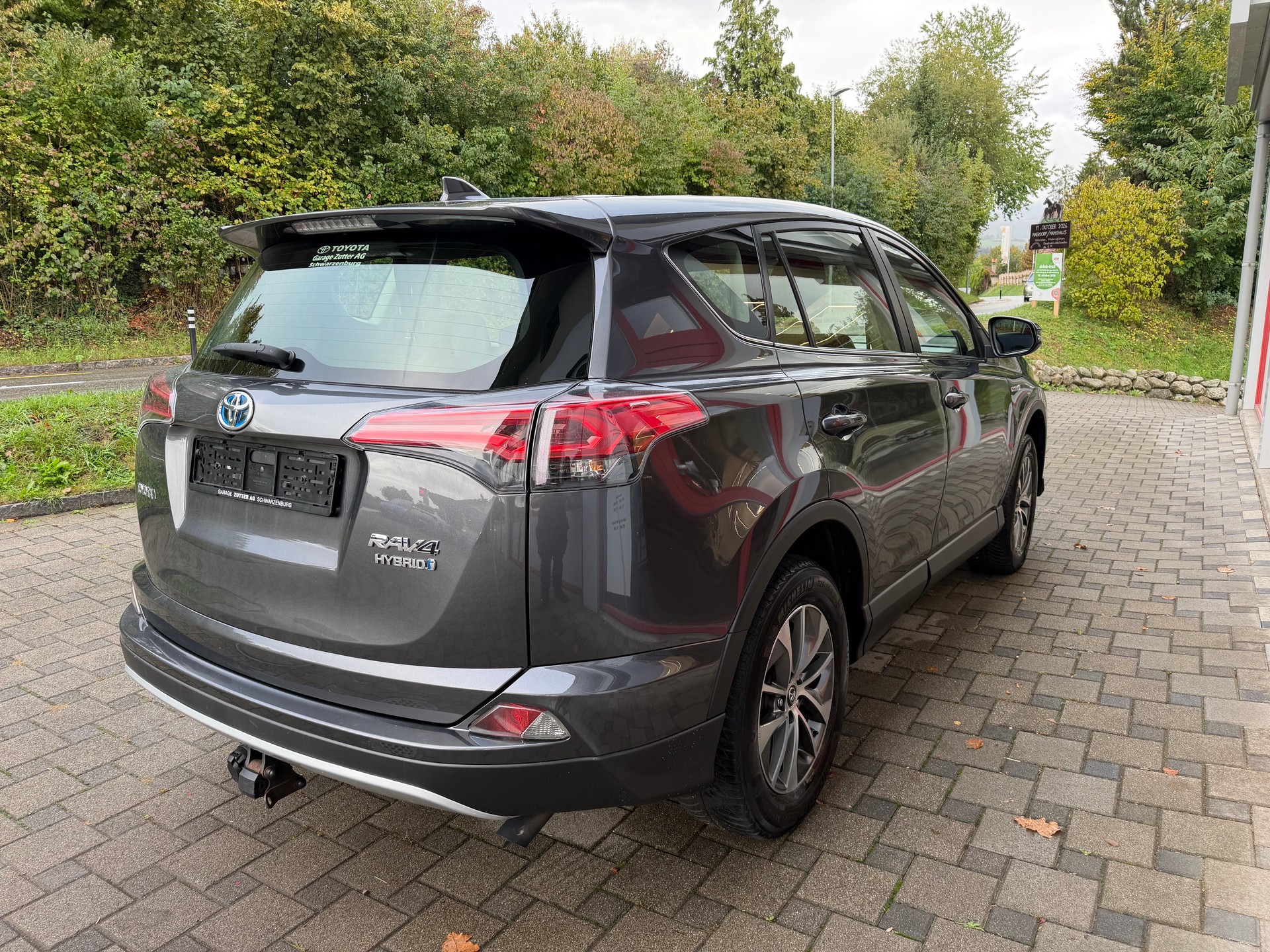 TOYOTA RAV-4 2.5 HSD Sol e-CVT-image-3