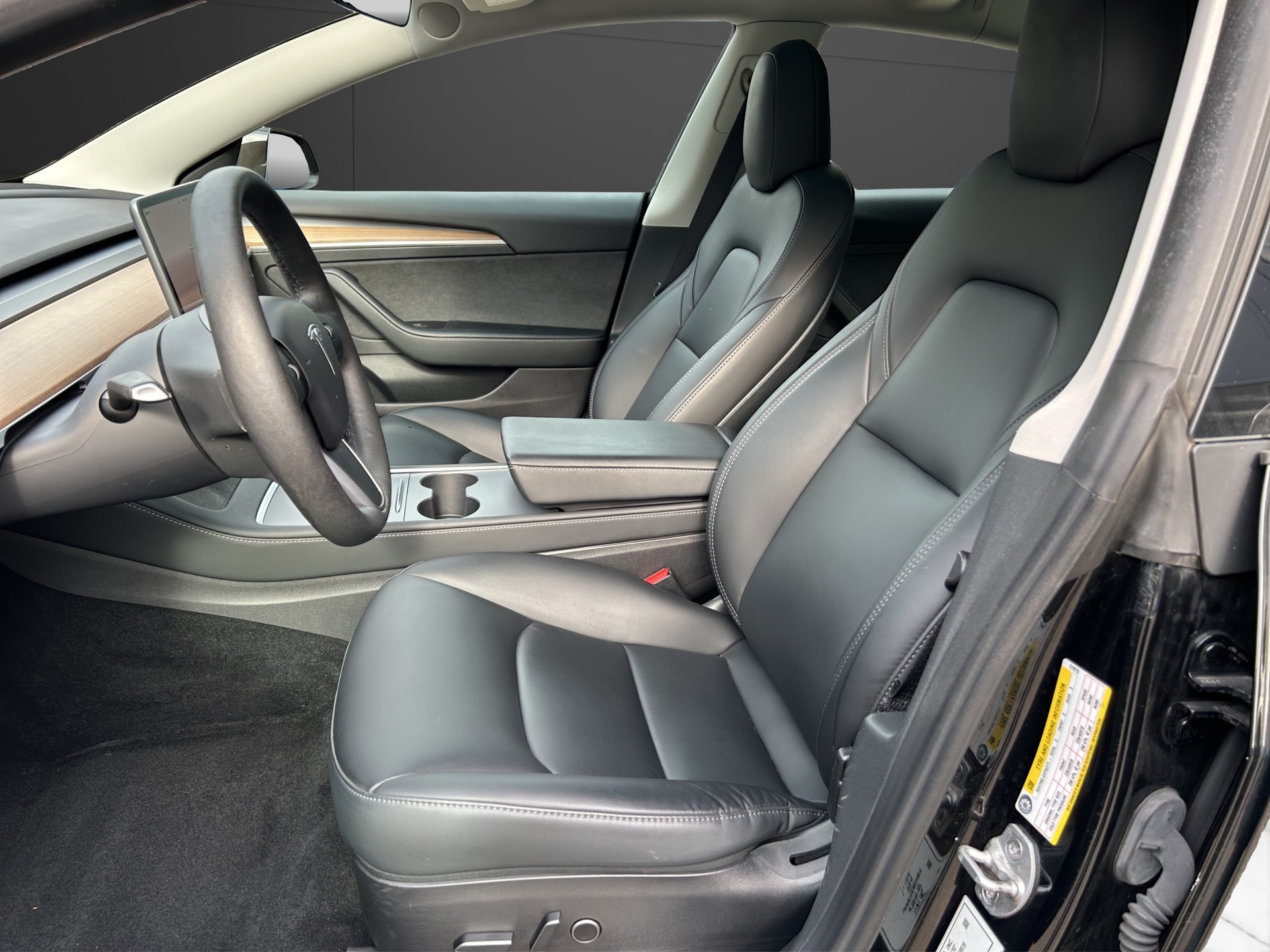 TESLA Model 3 Long Range Dual Motor AWD / AMD Ryzen /-image-5