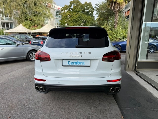 PORSCHE Cayenne S Diesel-image-4