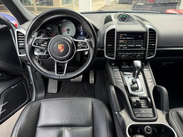 PORSCHE Cayenne S Diesel-image-11