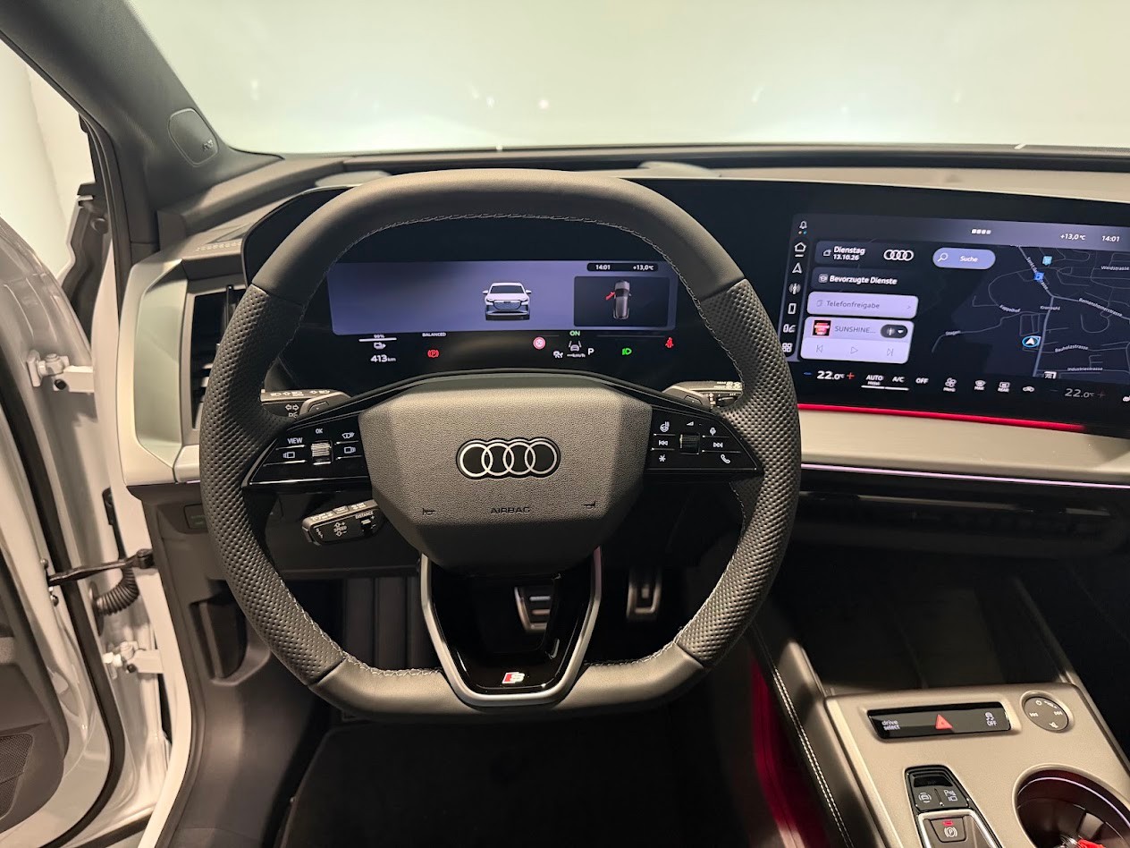 AUDI Q4 e-tron SUV quattro performance Attraction-image-5