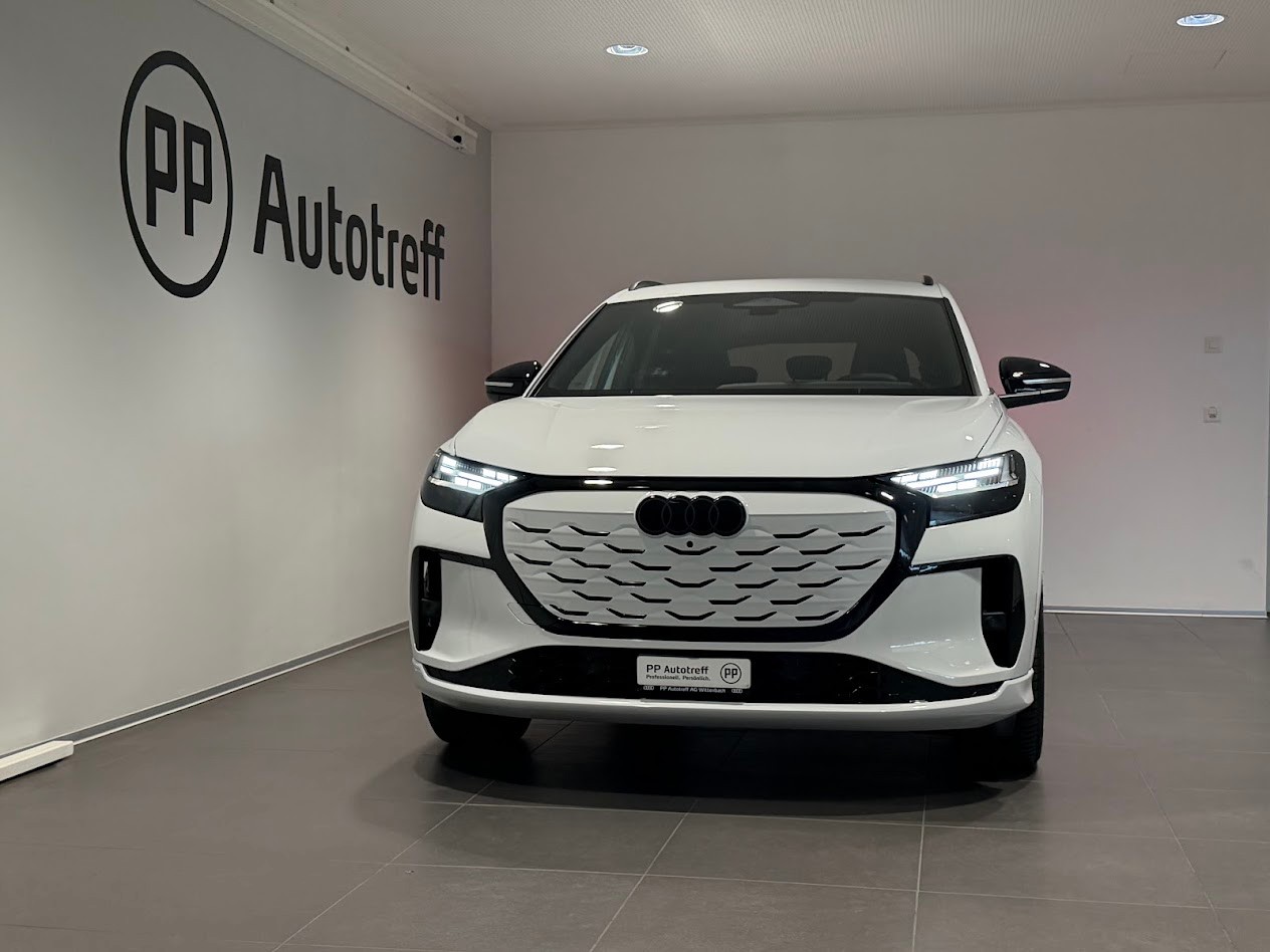 AUDI Q4 e-tron SUV quattro performance Attraction-image-0