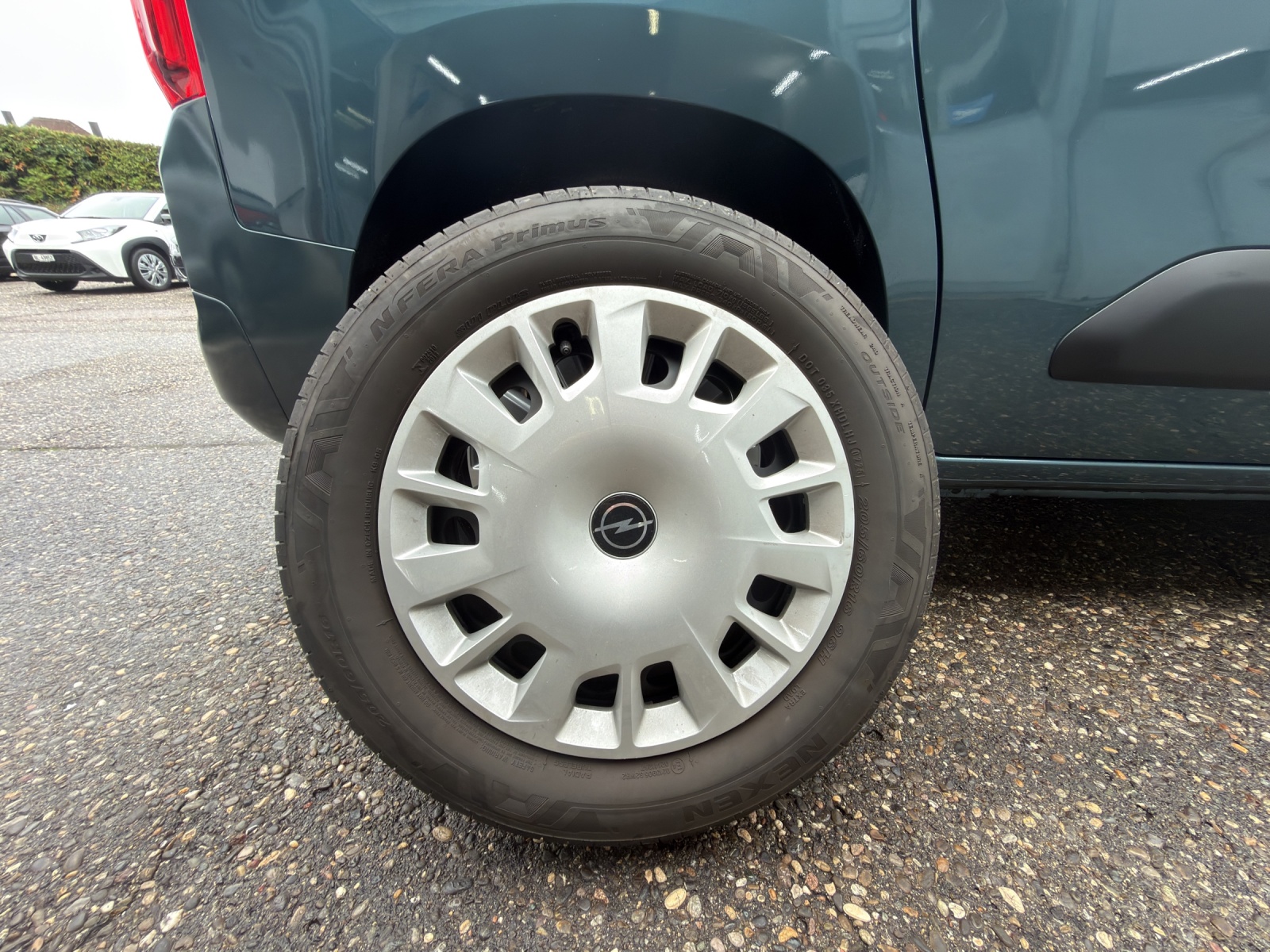 OPEL Combo 1.2-image-15