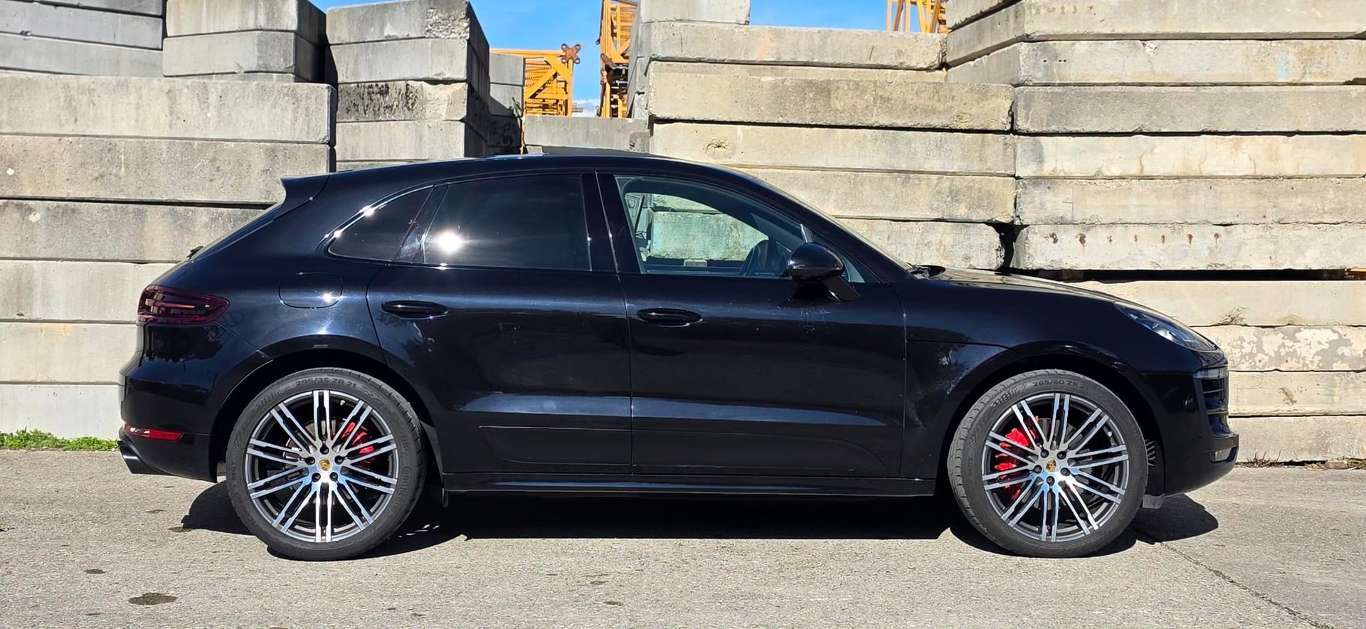 PORSCHE Macan GTS PDK-image-4