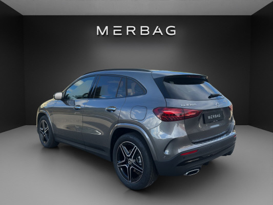 MERCEDES-BENZ GLA 200 Night Star 7G-D-image-2