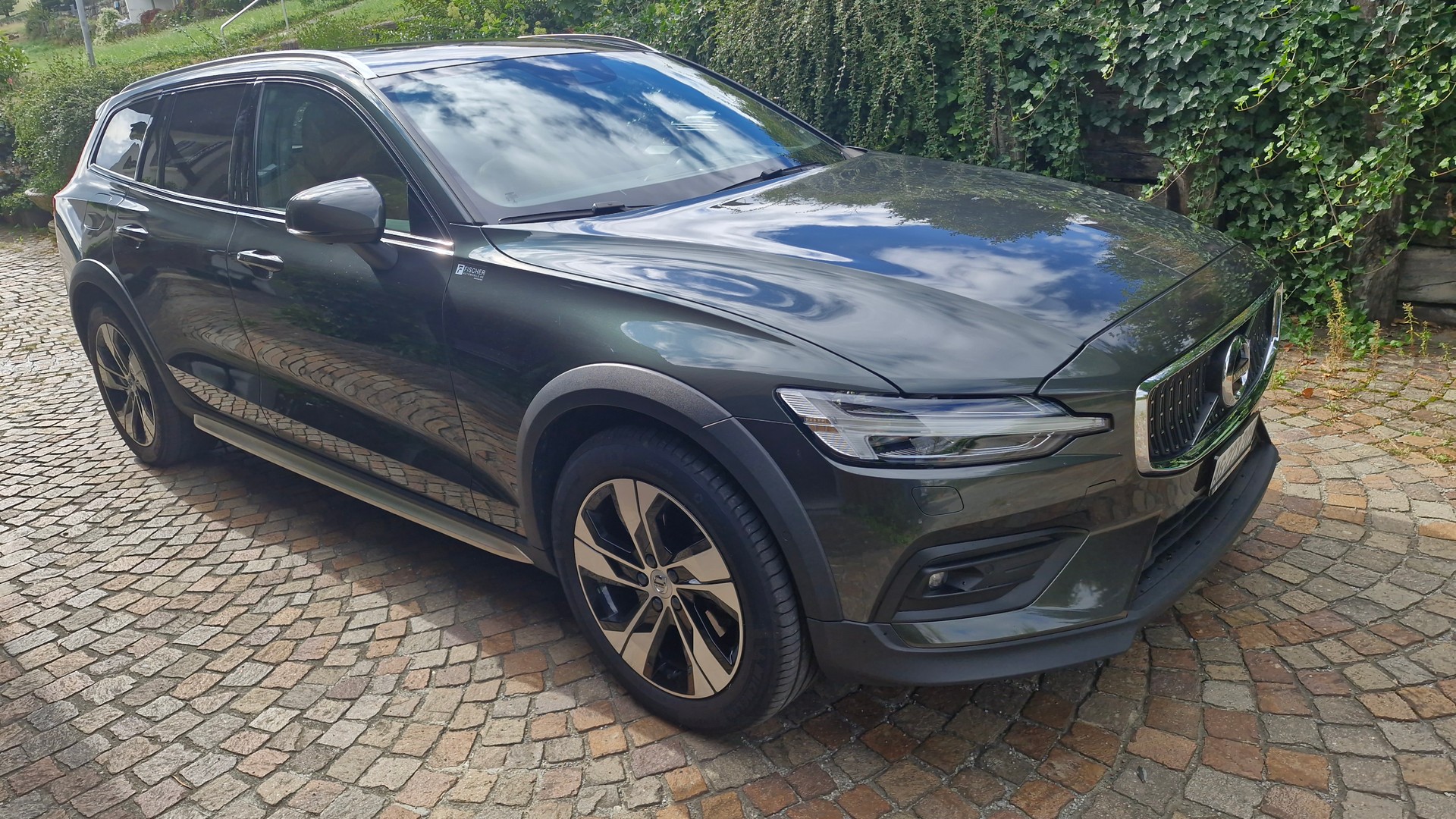 VOLVO 2.0 B4 AWD-image-2