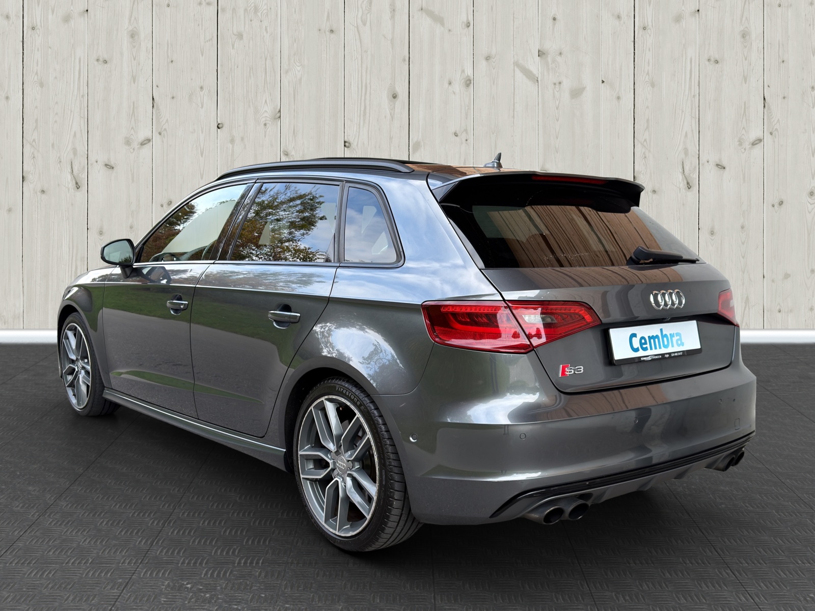 AUDI S3 Sportback 2.0 TFSI quattro S-tronic-image-4